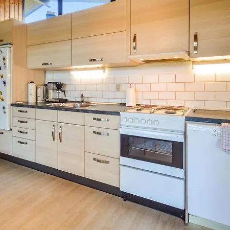 Beautiful In Vaeggerlose W/ 3 Bedrooms